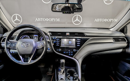 Toyota Camry, 2019 год, 1 850 000 рублей, 14 фотография