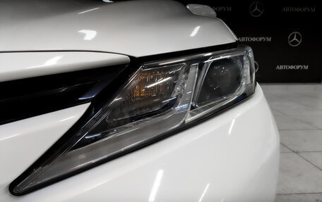 Toyota Camry, 2019 год, 1 850 000 рублей, 17 фотография