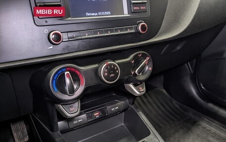 KIA Rio IV, 2021 год, 1 600 000 рублей, 26 фотография