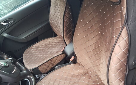 Skoda Yeti I рестайлинг, 2011 год, 1 100 000 рублей, 7 фотография