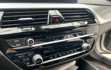 BMW 5 серия, 2019 год, 3 999 900 рублей, 14 фотография