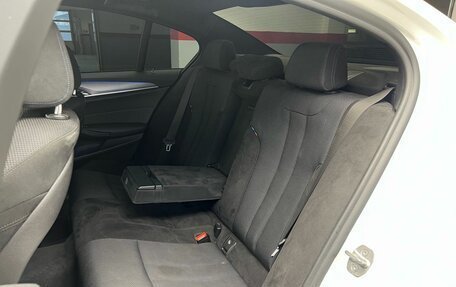 BMW 5 серия, 2019 год, 3 999 900 рублей, 20 фотография