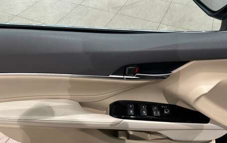 Toyota Camry, 2019 год, 2 999 000 рублей, 16 фотография