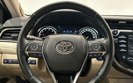 Toyota Camry, 2019 год, 2 999 000 рублей, 21 фотография