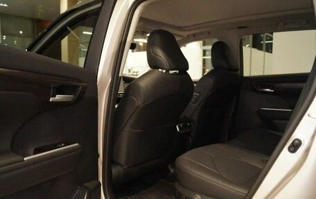 Toyota Highlander, 2025 год, 6 200 000 рублей, 14 фотография