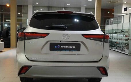 Toyota Highlander, 2025 год, 6 200 000 рублей, 5 фотография