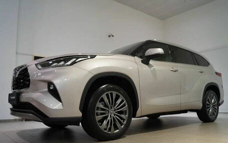 Toyota Highlander, 2025 год, 6 200 000 рублей, 3 фотография