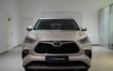Toyota Highlander, 2025 год, 6 200 000 рублей, 2 фотография