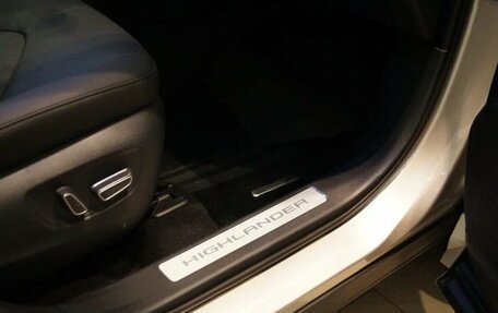 Toyota Highlander, 2025 год, 6 200 000 рублей, 20 фотография