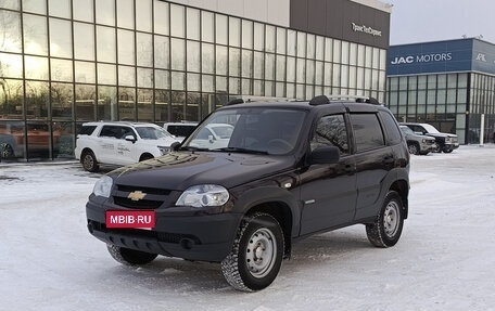 Chevrolet Niva I рестайлинг, 2015 год, 640 000 рублей, 1 фотография