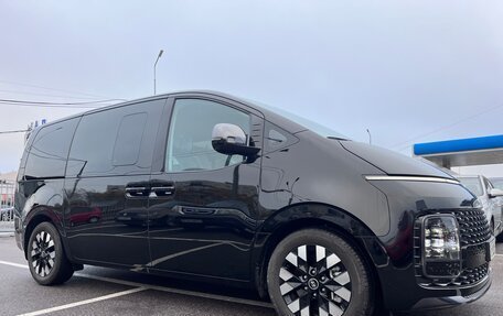 Hyundai Staria, 2024 год, 8 500 000 рублей, 2 фотография