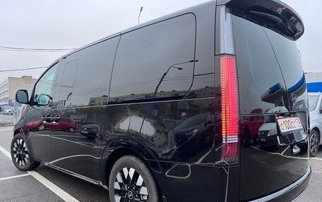 Hyundai Staria, 2024 год, 8 500 000 рублей, 22 фотография