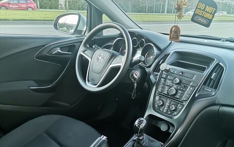 Opel Astra J, 2014 год, 850 000 рублей, 4 фотография