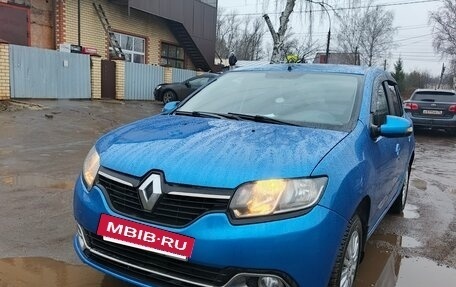 Renault Logan II, 2014 год, 580 000 рублей, 2 фотография