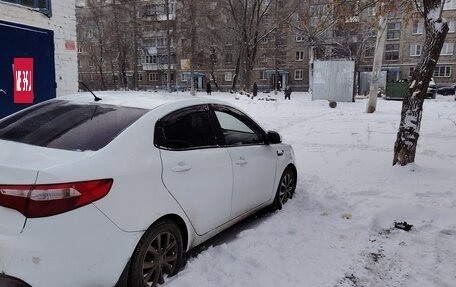 KIA Rio III рестайлинг, 2013 год, 750 000 рублей, 2 фотография