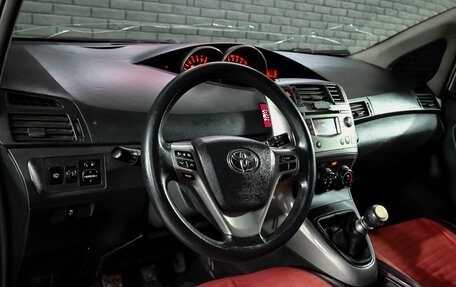 Toyota Verso I, 2009 год, 700 000 рублей, 13 фотография