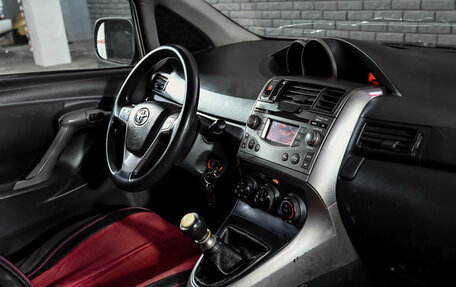 Toyota Verso I, 2009 год, 700 000 рублей, 16 фотография