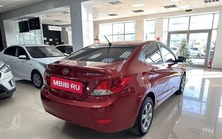 Hyundai Solaris II рестайлинг, 2011 год, 840 000 рублей, 5 фотография