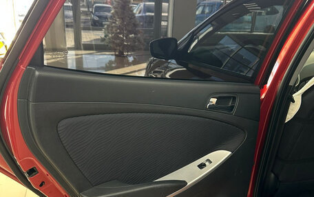 Hyundai Solaris II рестайлинг, 2011 год, 840 000 рублей, 18 фотография