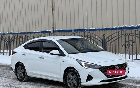 Hyundai Solaris II рестайлинг, 2020 год, 1 570 000 рублей, 2 фотография