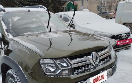 Renault Duster I рестайлинг, 2017 год, 1 350 000 рублей, 2 фотография