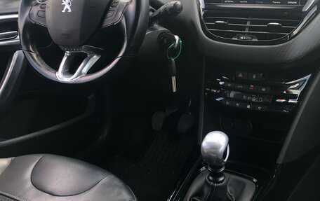 Peugeot 2008 II, 2019 год, 1 299 000 рублей, 14 фотография