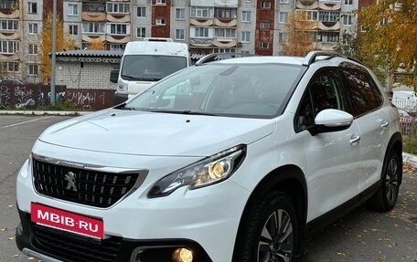 Peugeot 2008 II, 2019 год, 1 299 000 рублей, 3 фотография