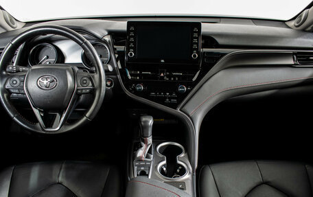 Toyota Camry, 2021 год, 4 100 000 рублей, 11 фотография