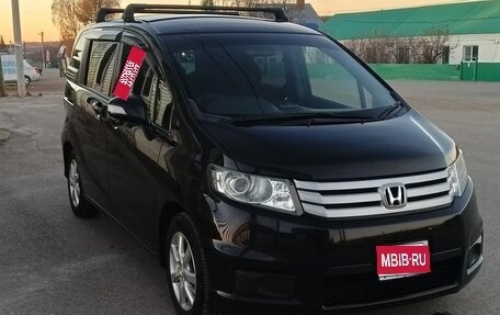 Honda Freed I, 2012 год, 1 060 000 рублей, 1 фотография