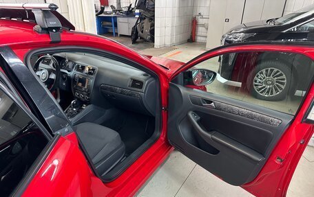 Volkswagen Jetta VI, 2012 год, 800 000 рублей, 14 фотография