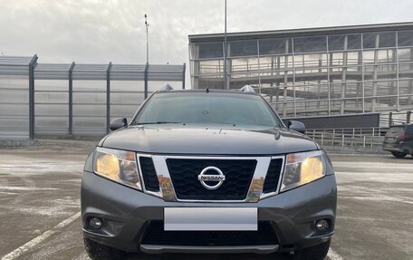 Nissan Terrano III, 2017 год, 1 400 000 рублей, 2 фотография