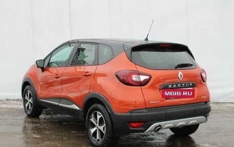 Renault Kaptur I рестайлинг, 2018 год, 1 550 000 рублей, 8 фотография