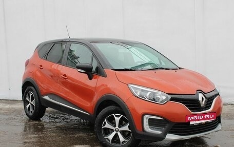 Renault Kaptur I рестайлинг, 2018 год, 1 550 000 рублей, 4 фотография