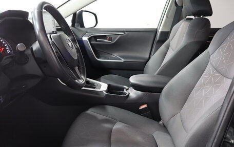 Toyota RAV4, 2020 год, 2 699 000 рублей, 8 фотография