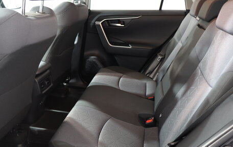 Toyota RAV4, 2020 год, 2 699 000 рублей, 14 фотография