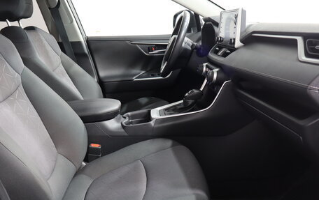 Toyota RAV4, 2020 год, 2 699 000 рублей, 12 фотография