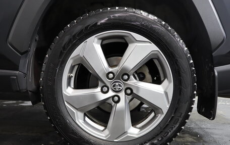 Toyota RAV4, 2020 год, 2 699 000 рублей, 16 фотография