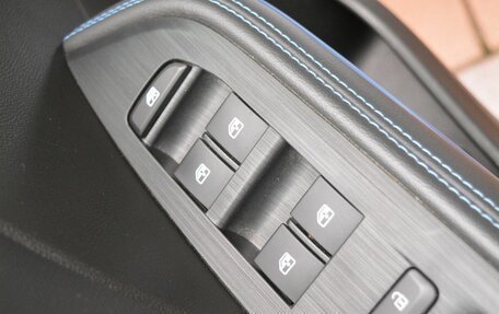 Chevrolet Monza, 2023 год, 1 750 000 рублей, 21 фотография