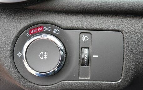 Chevrolet Monza, 2023 год, 1 750 000 рублей, 22 фотография