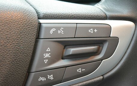 Chevrolet Monza, 2023 год, 1 750 000 рублей, 28 фотография