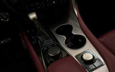 Lexus RX IV рестайлинг, 2017 год, 4 299 000 рублей, 27 фотография