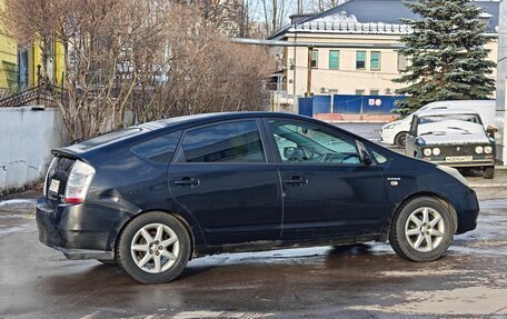 Toyota Prius, 2007 год, 680 000 рублей, 4 фотография