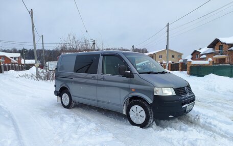 Volkswagen Transporter T5 рестайлинг, 2005 год, 1 350 000 рублей, 2 фотография