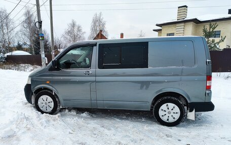 Volkswagen Transporter T5 рестайлинг, 2005 год, 1 350 000 рублей, 3 фотография