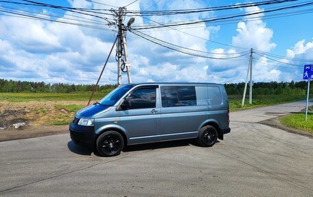 Volkswagen Transporter T5 рестайлинг, 2005 год, 1 350 000 рублей, 9 фотография