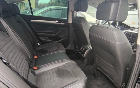 Volkswagen Passat B8 рестайлинг, 2020 год, 1 850 000 рублей, 9 фотография