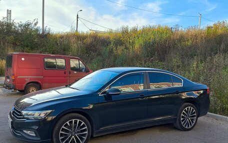 Volkswagen Passat B8 рестайлинг, 2020 год, 1 850 000 рублей, 5 фотография