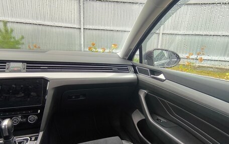 Volkswagen Passat B8 рестайлинг, 2020 год, 1 850 000 рублей, 10 фотография