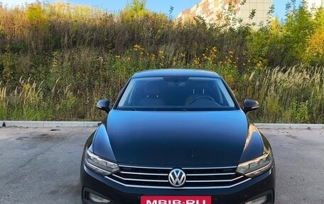 Volkswagen Passat B8 рестайлинг, 2020 год, 1 850 000 рублей, 3 фотография