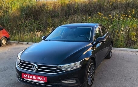 Volkswagen Passat B8 рестайлинг, 2020 год, 1 850 000 рублей, 2 фотография